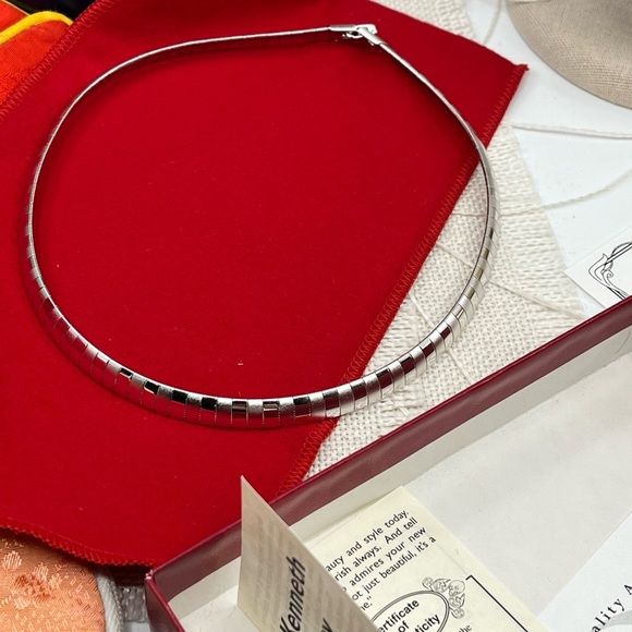 Vintage Kenneth Jay Lane Rhodium-Plated Omega Necklace with Original Box & Pouch - Picture 12 of 17